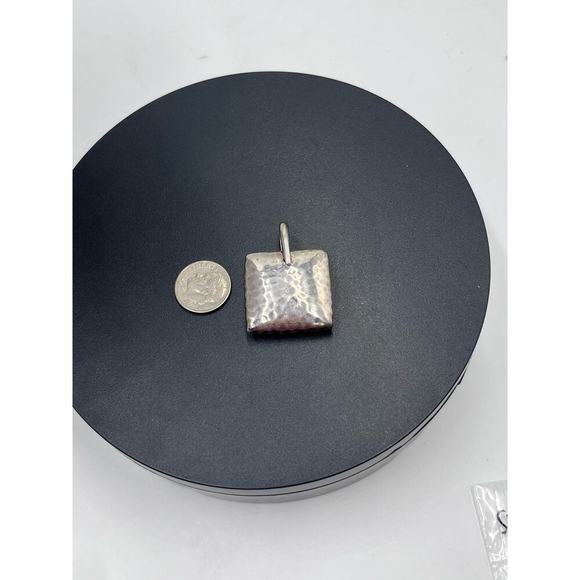 Silpada 2008 Hammered Sterling Silver Pillow Square Puff Pendant S1118 - Picture 9 of 9